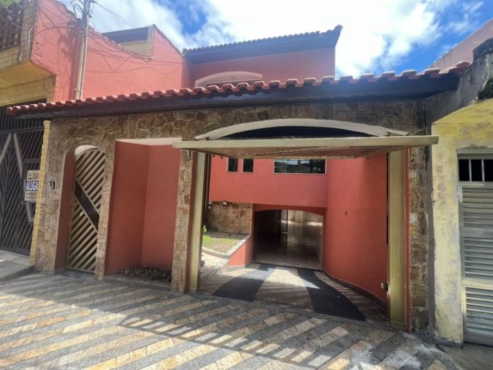 Sobrado à venda no Parque Marajoara: 