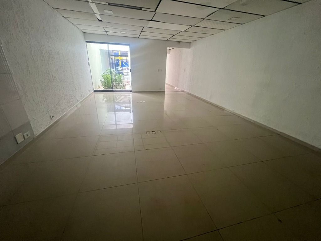 Salão para aluguel no Jardim Santo Alberto: 