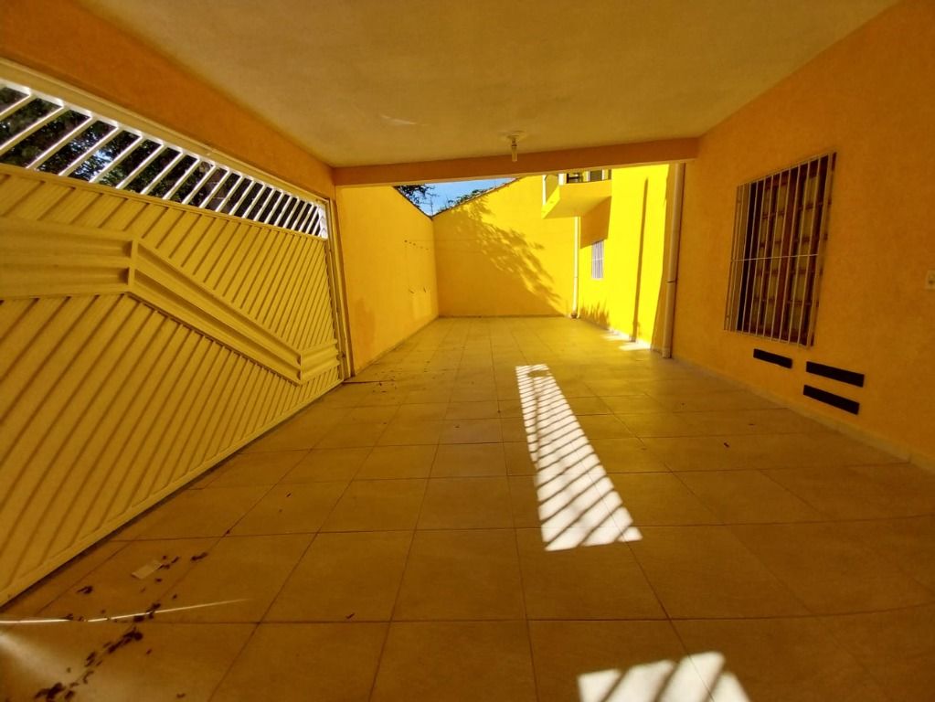 Sobrado à venda no Parque Gerassi: 