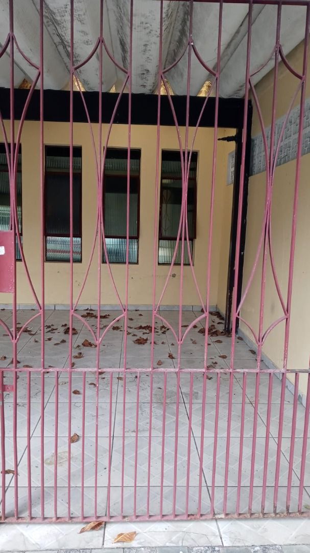 Casa à venda no Parque Novo Oratório: Garagem