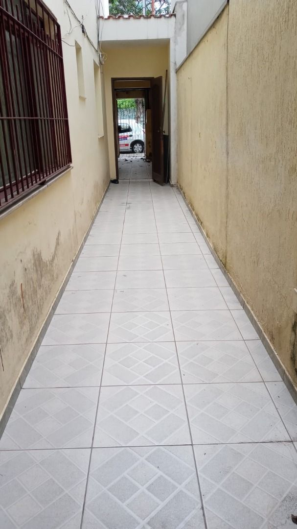 Casa à venda no Parque Novo Oratório: Corredor