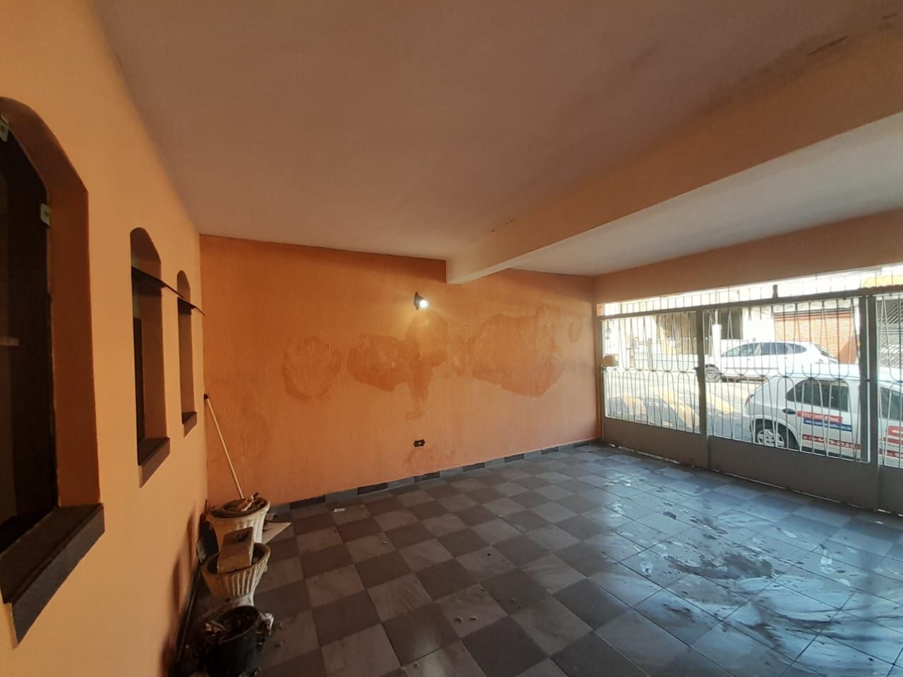 Sobrado à venda no Parque Novo Oratório: Garagem