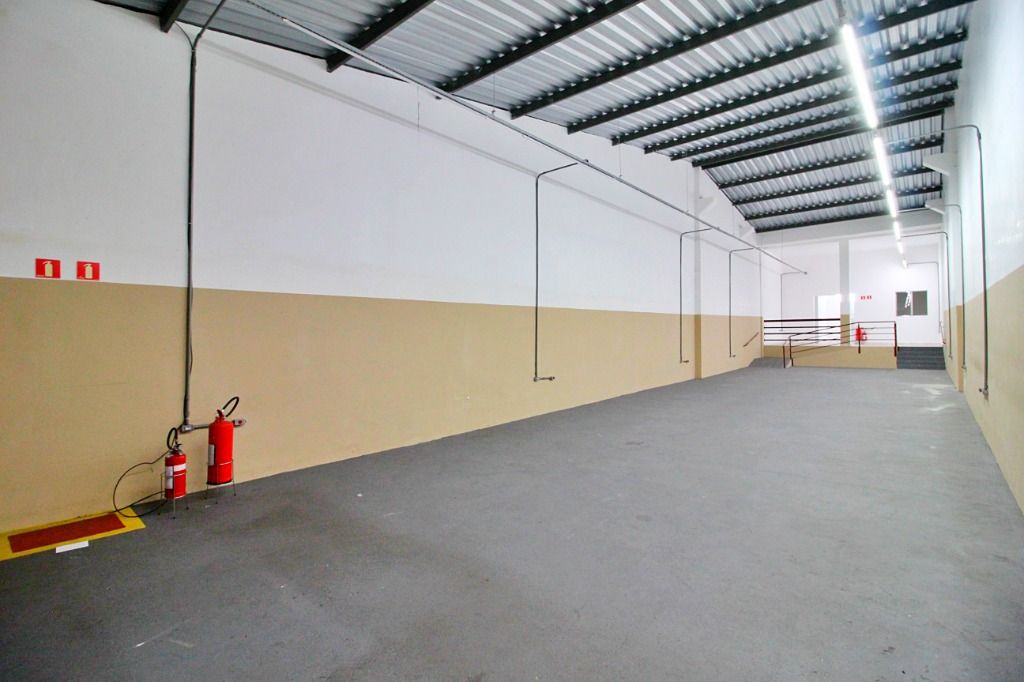 Salão para aluguel no Parque das Nações: 