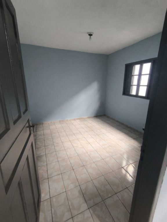 Casa para aluguel no Parque Capuava: 