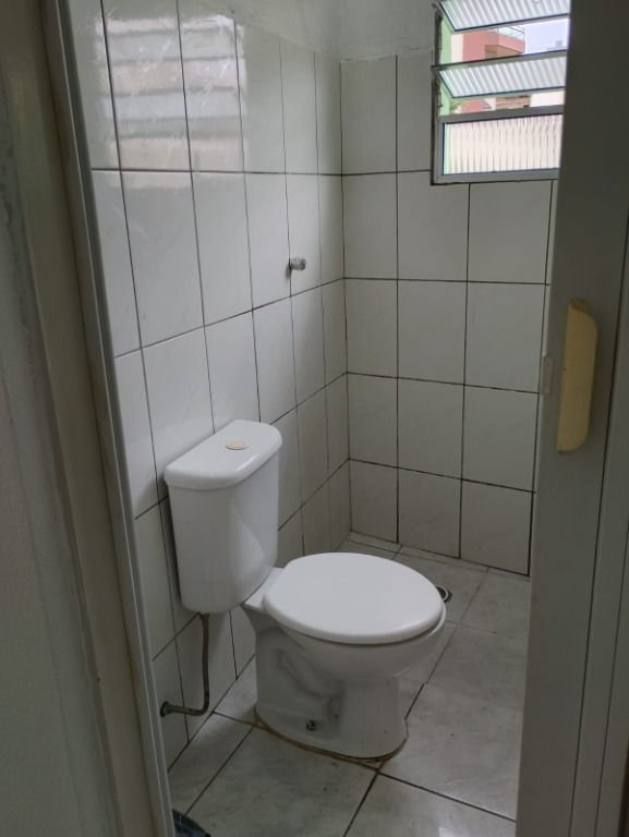 Kitnet para aluguel no Bangu: 