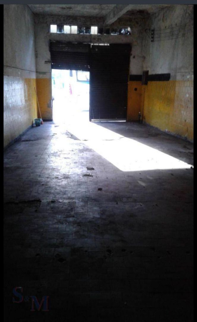 Salão para aluguel no Santa Teresinha: 