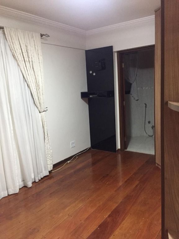 Apartamento para aluguel no Santa Teresinha: 