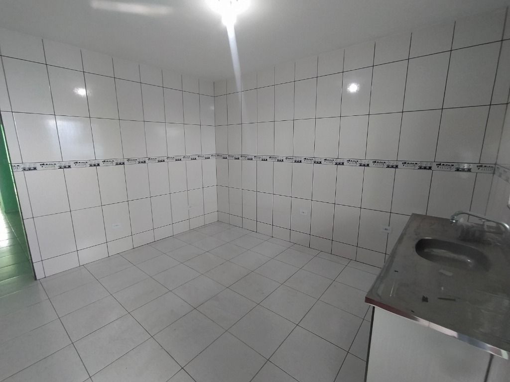 Casa para aluguel no Jardim Marek: Cozinha