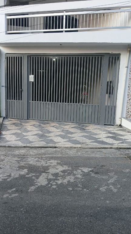 Sobrado para aluguel no Parque Gerassi: 