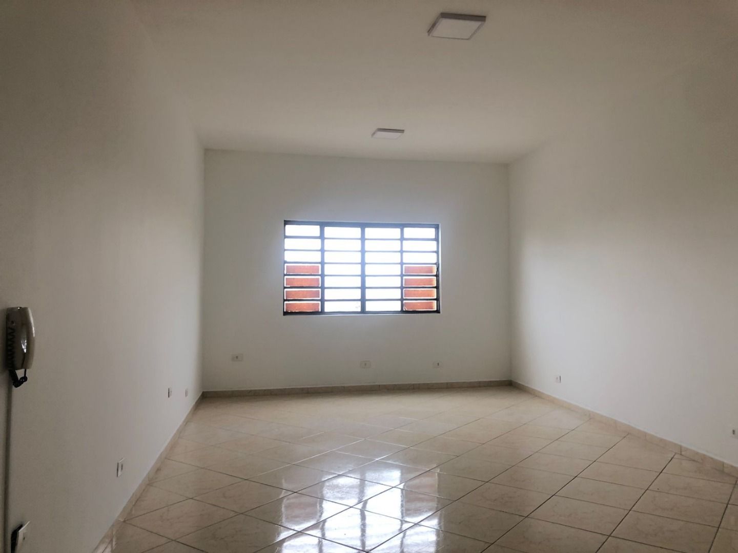 Sala para aluguel no Jardim Utinga: Sala