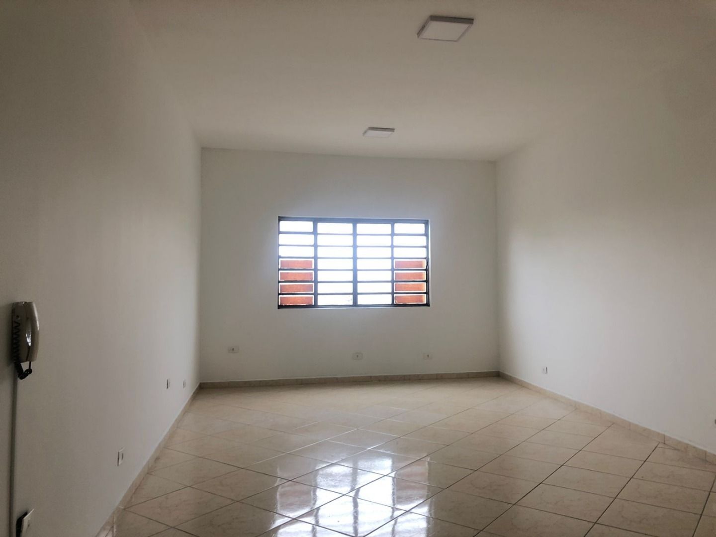 Sala para aluguel no Jardim Utinga: Sala