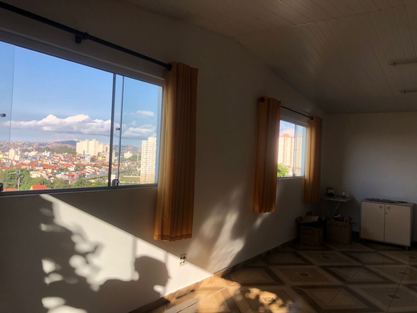 Sala para aluguel no Cidade São Jorge: 