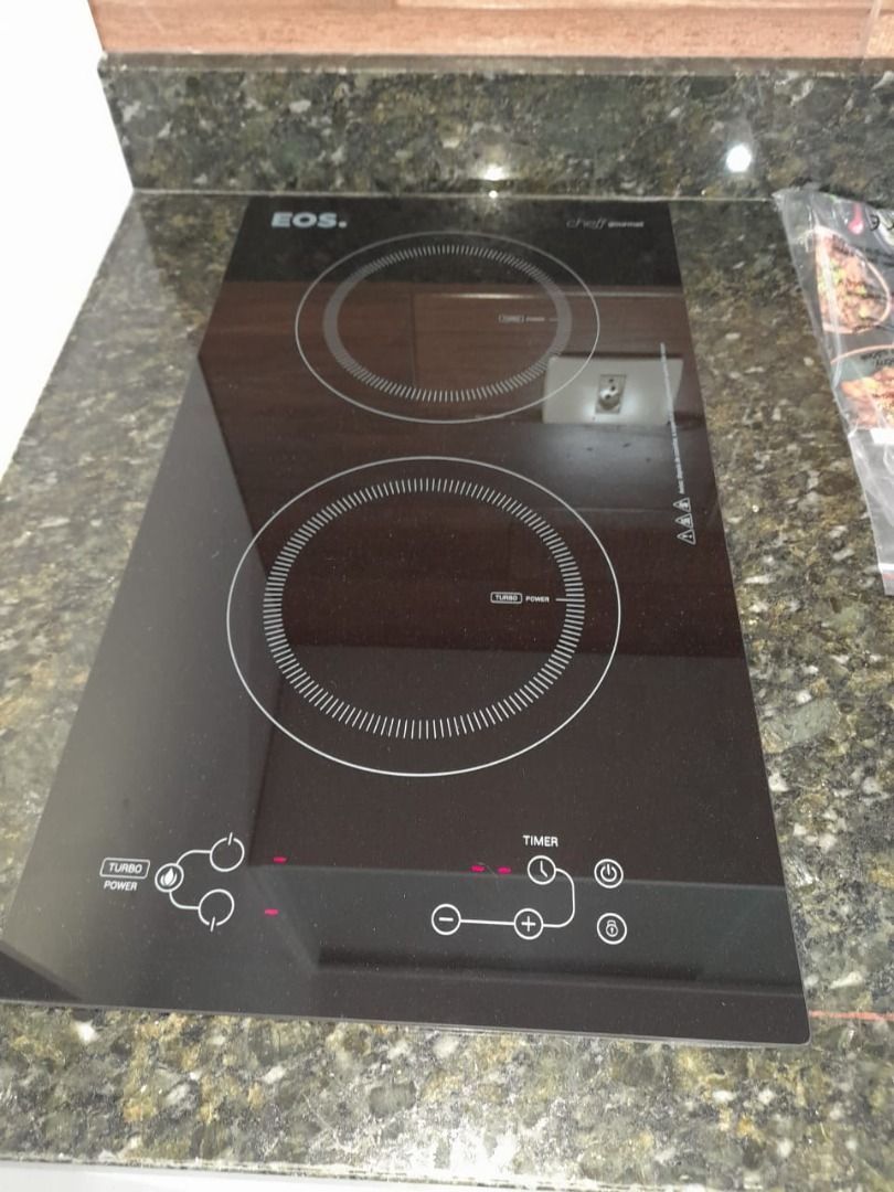 Kitnet para aluguel no Vila Assunção: Fogão