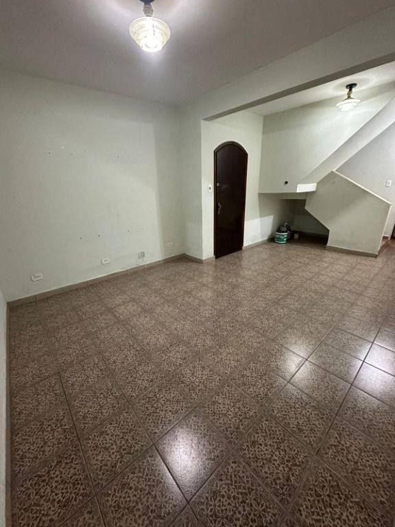 Sobrado para aluguel no Parque Gerassi: 