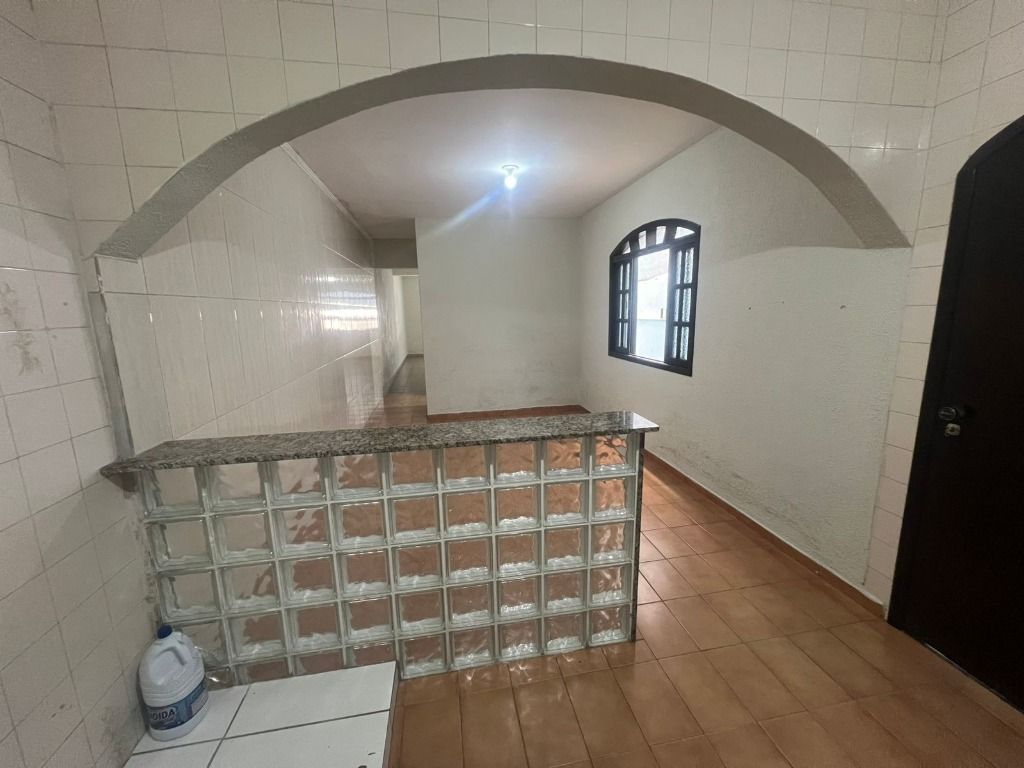 Sobrado para aluguel no Parque Gerassi: 