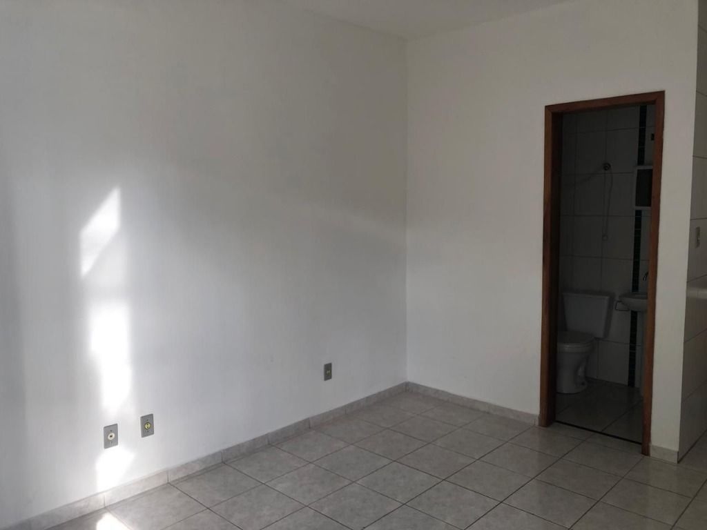 Kitnet para aluguel no Jardim do Carmo: 