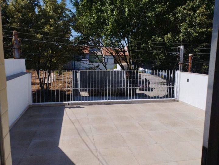 Sobrado para aluguel no Parque das Nações: sacada