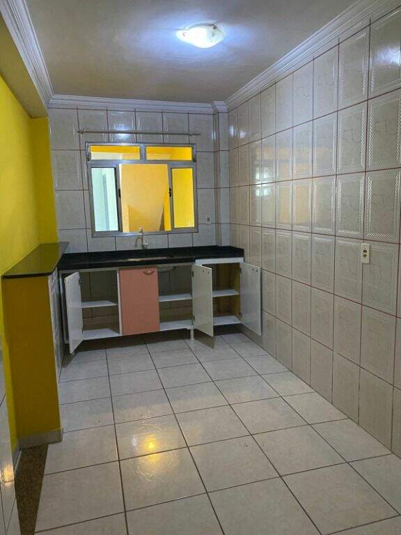 Casa para aluguel no Fazenda da Juta: 