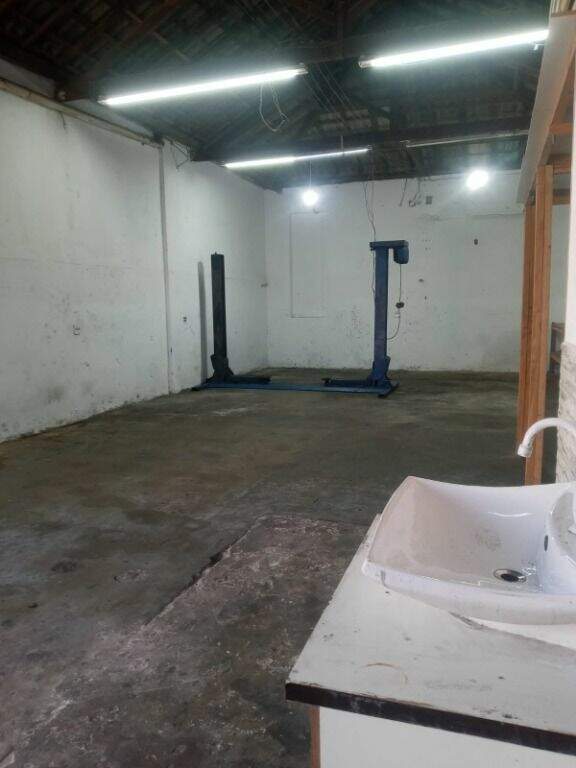 Salão para aluguel no Parque Oratório: 