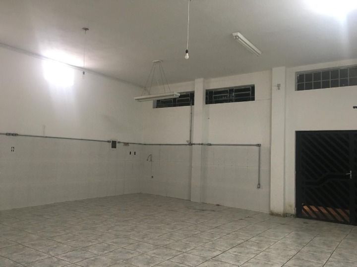 Salão para aluguel no Vila Camilópolis: 