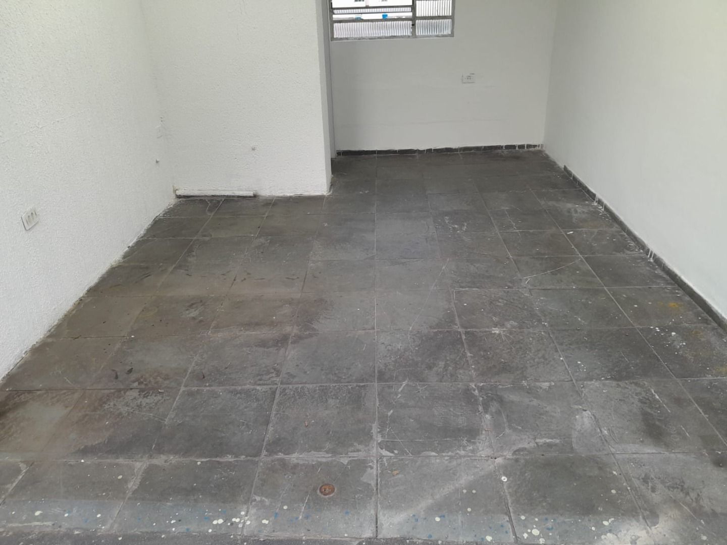 Salão para aluguel no Parque das Nações: parte interna