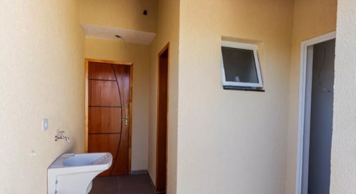 Cobertura para aluguel no Parque das Nações: 