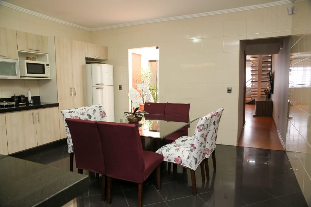 Sobrado para aluguel no Jardim Milena: 