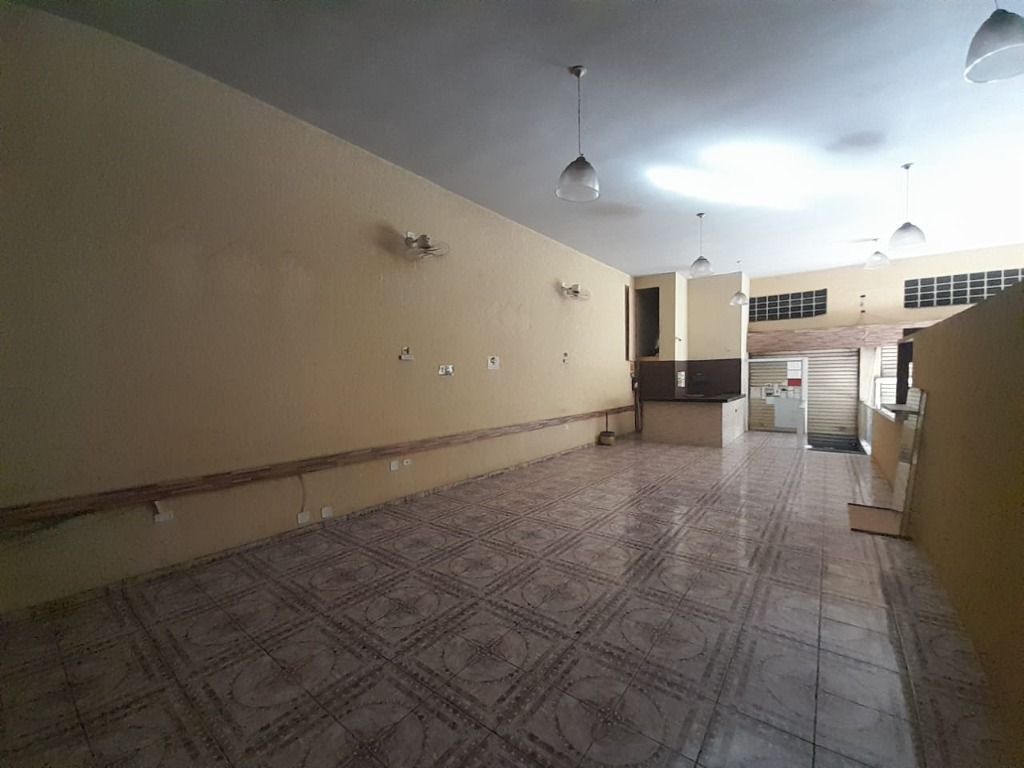 Salão para aluguel no Parque das Nações: 