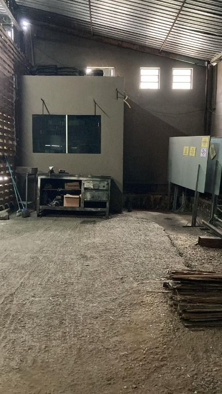 Galpão para aluguel no Bangu: 