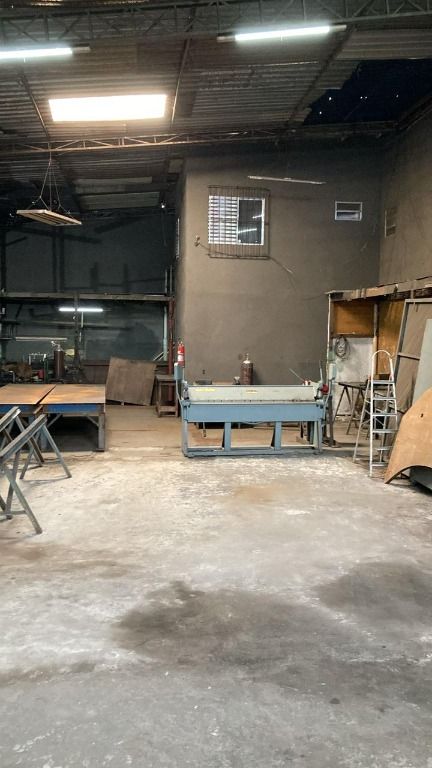 Galpão para aluguel no Bangu: 