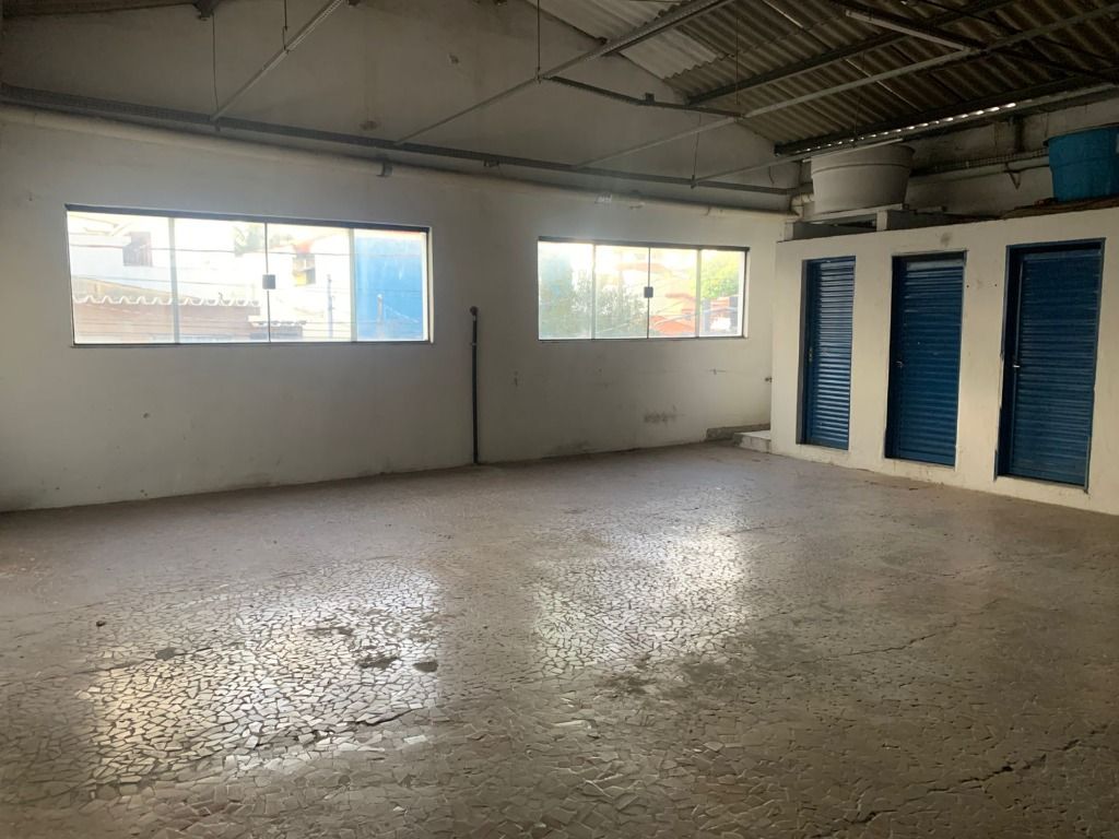 Galpão para aluguel no Santa Teresinha: 