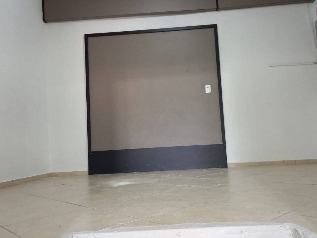 Salão para aluguel no Parque Oratório: 