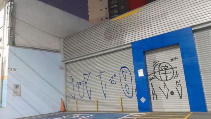 Salão para aluguel no Bangu: 