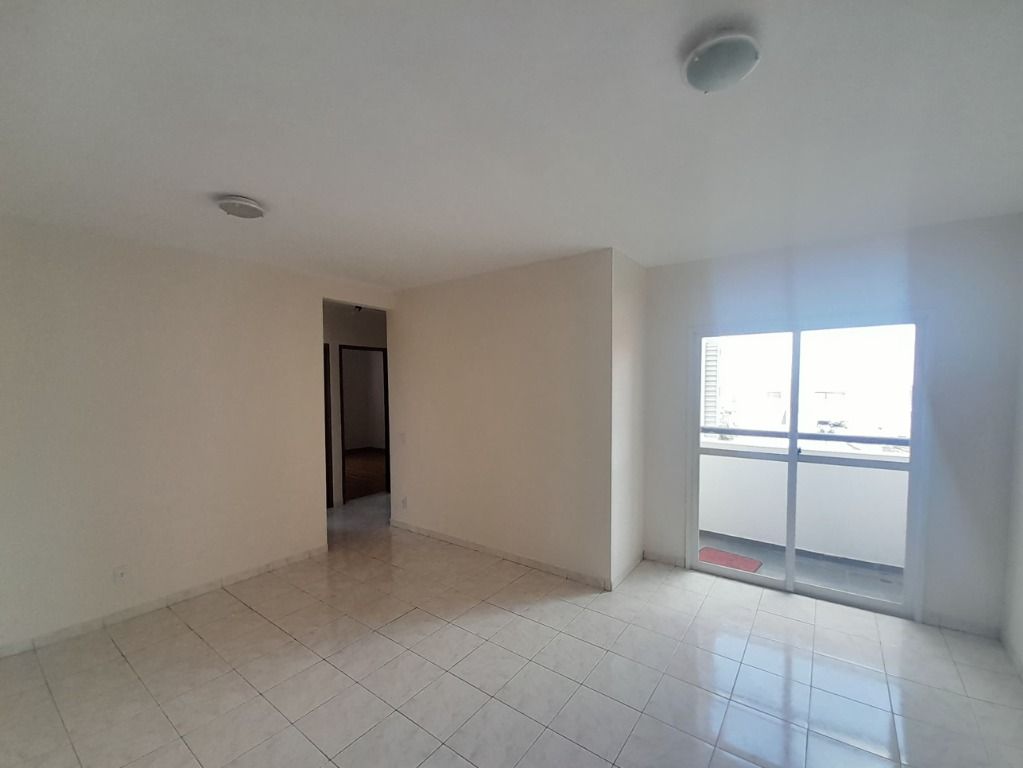 Apartamento para aluguel no Vila Pinheirinho: 