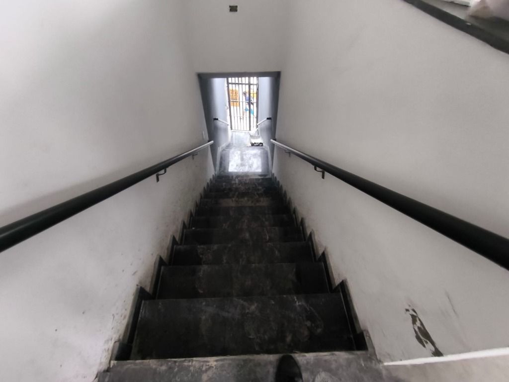 Salão para aluguel no Jardim Rina: 