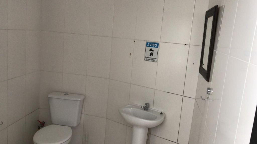 Salão para aluguel no Parque das Nações: 