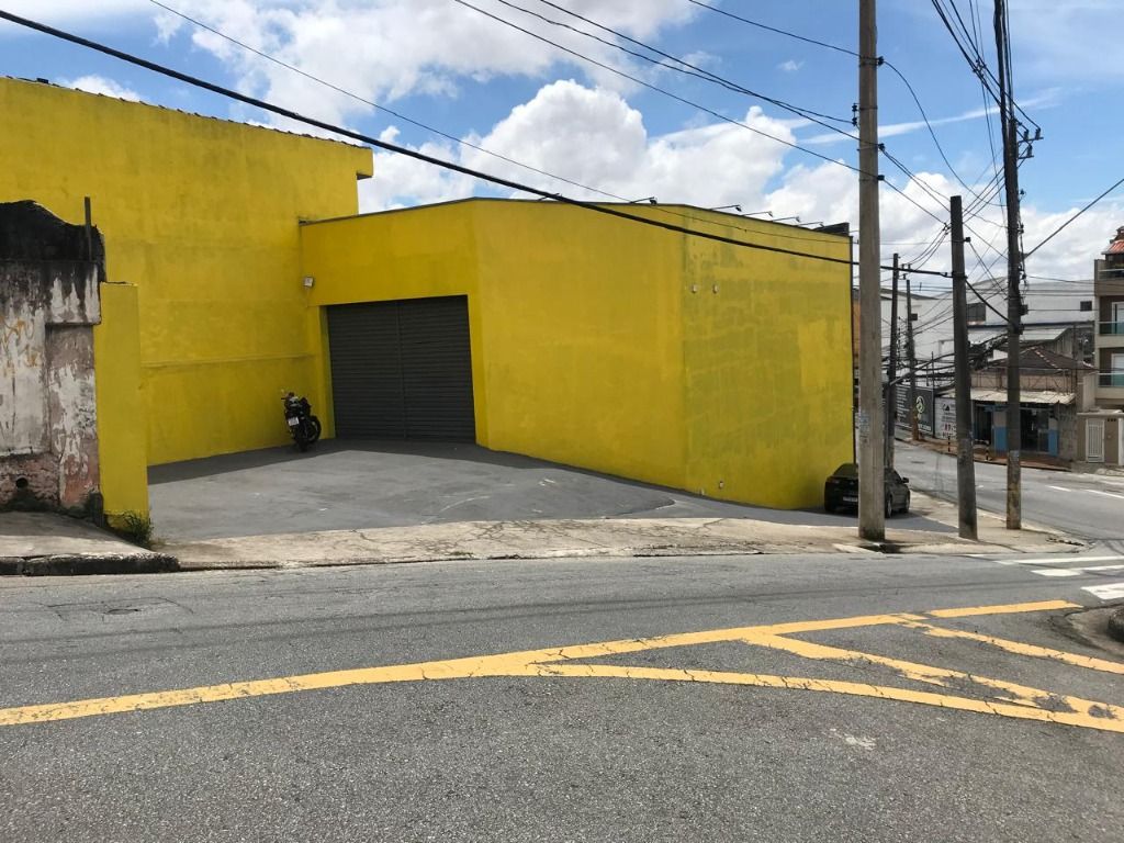 Salão para aluguel no Parque das Nações: 