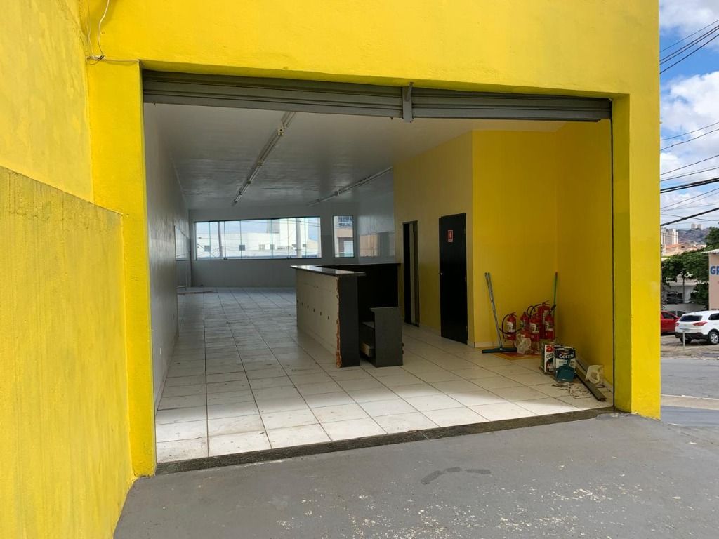 Salão para aluguel no Parque das Nações: 