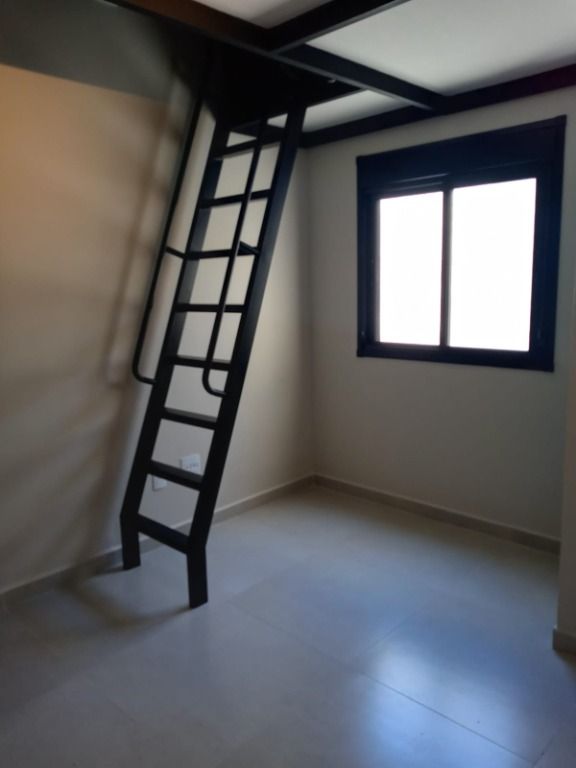 Kitnet para aluguel no Bangu: 