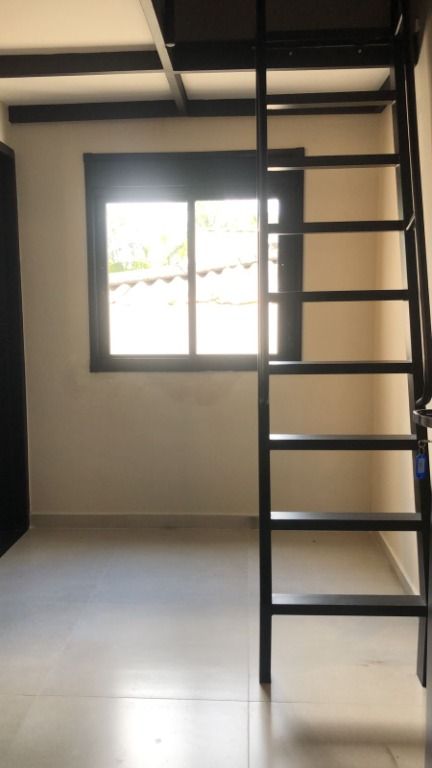 Kitnet para aluguel no Bangu: 