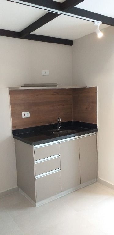 Kitnet para aluguel no Bangu: 