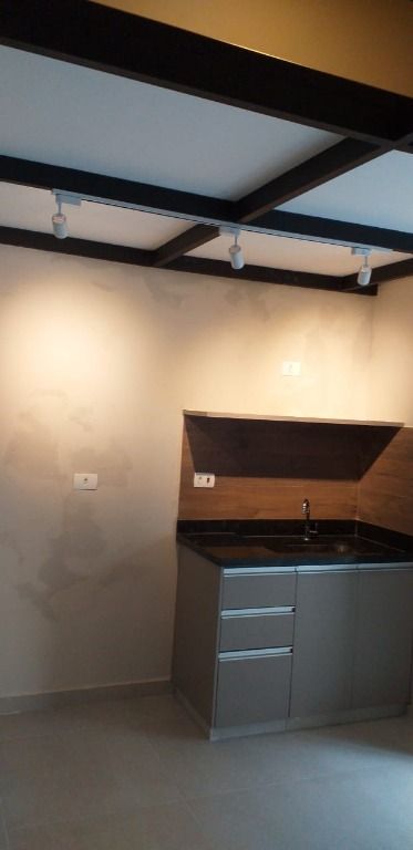 Kitnet para aluguel no Bangu: 