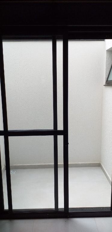 Kitnet para aluguel no Bangu: 