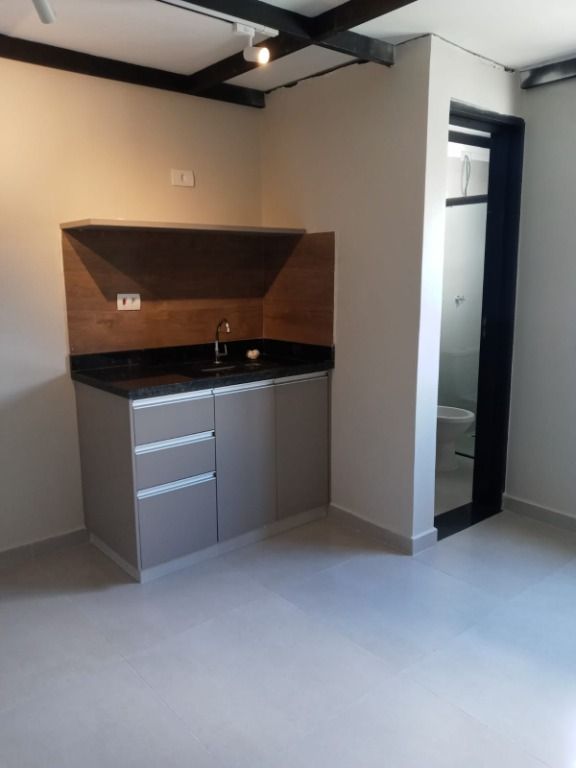 Kitnet para aluguel no Bangu: 