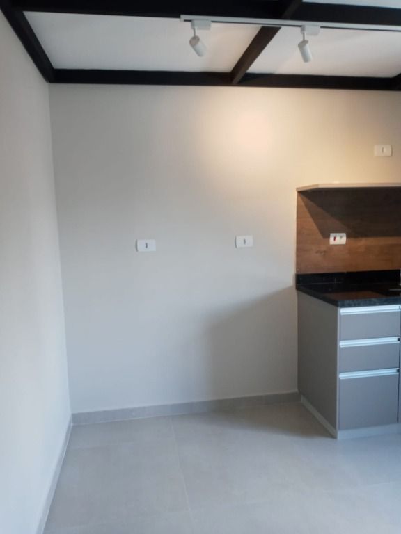 Kitnet para aluguel no Bangu: 