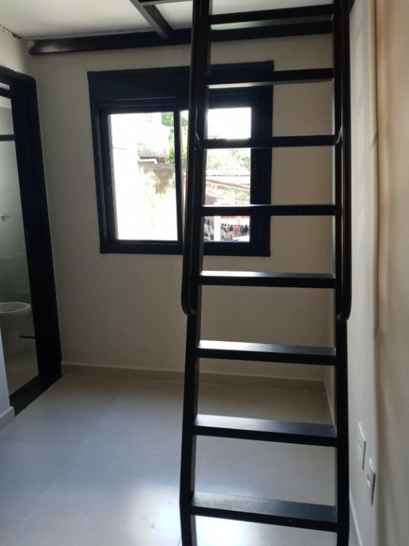 Kitnet para aluguel no Bangu: 