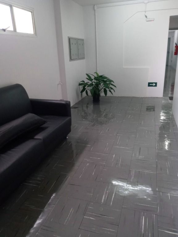 Sala para aluguel no Centro: 