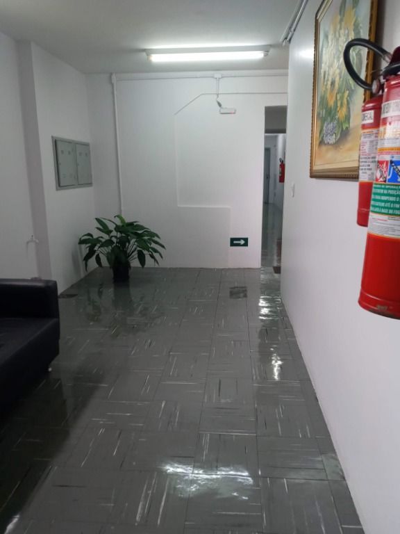 Sala para aluguel no Centro: 