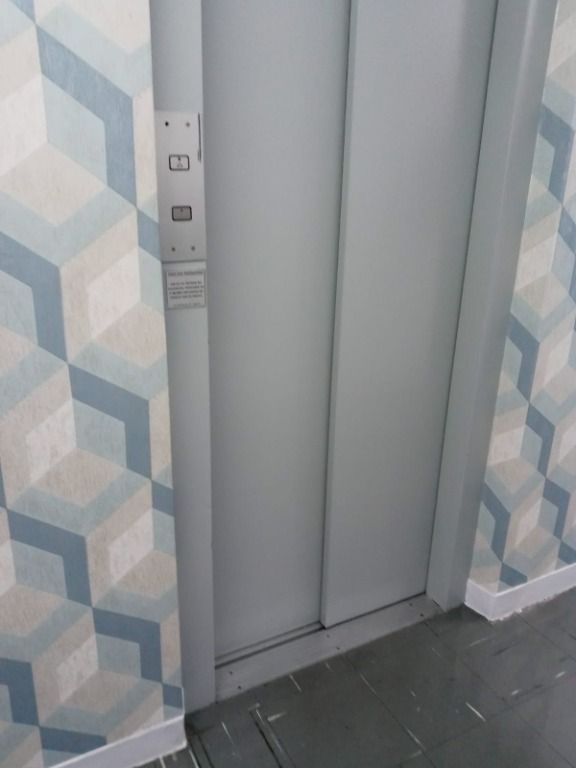 Sala para aluguel no Centro: 