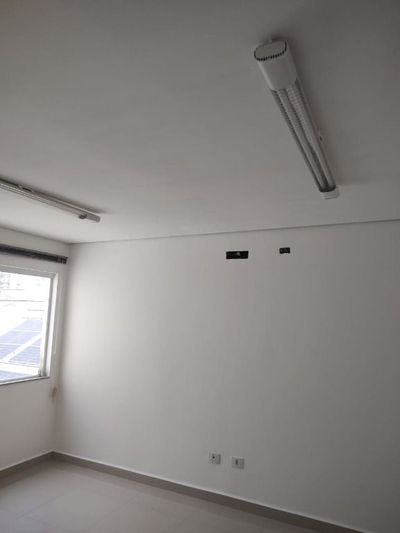 Sala para aluguel no Centro: 